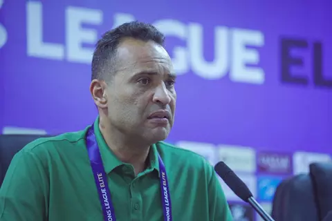 مؤمن سليمان بعد رباعية الهلال: الغيابات حرمت الشرطة العراقي من فرصة المنافسة